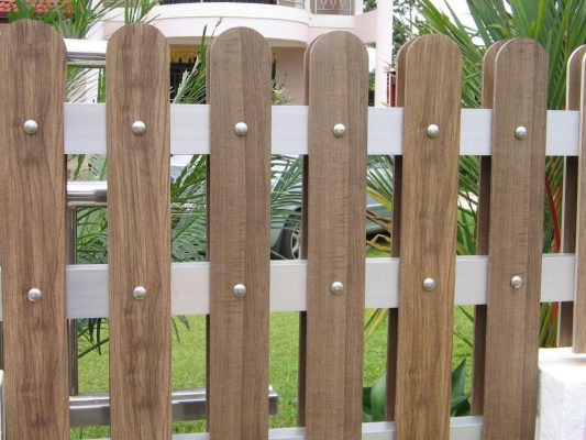 Hàng Rào Gỗ Tại Tp.Hcm - Phương Toàn