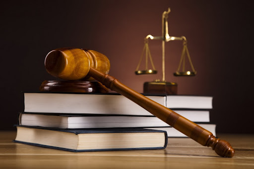 Review Ngành Luật: Những Người Bảo Vệ “Cán Cân Công Lý” –  Huongnghiep.Hocmai.Vn